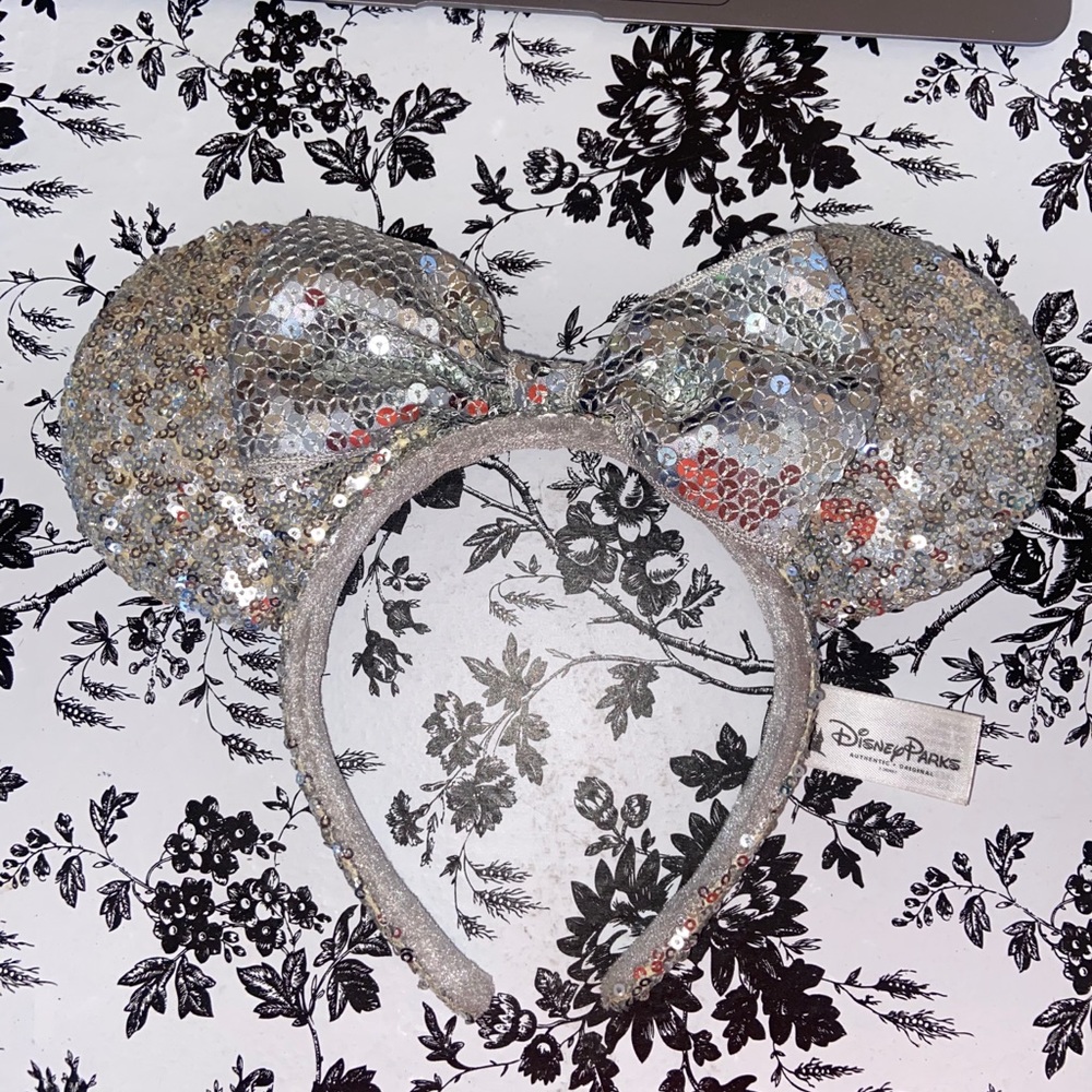 Minnie mouse ears - Picture 2 of 2